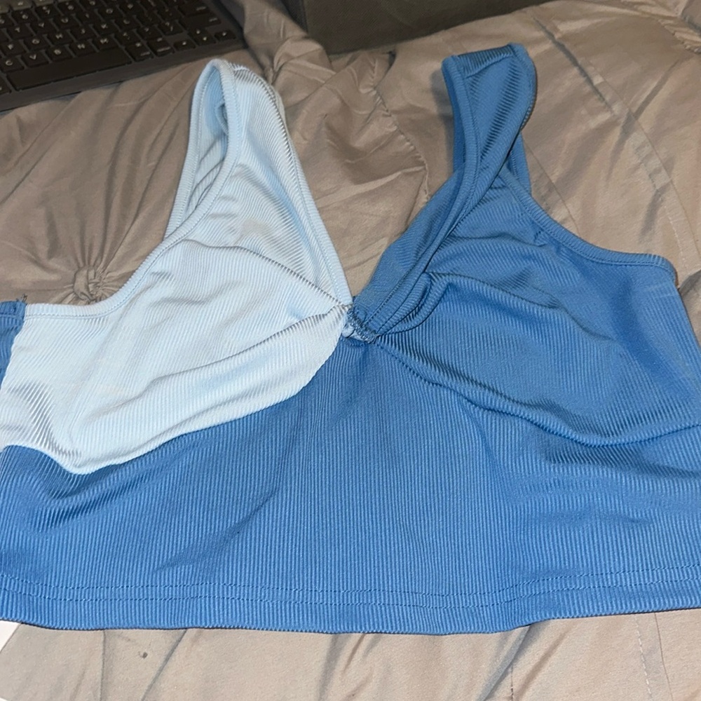 cropped tank top